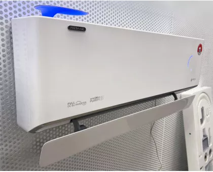 Кондиционер Royal Clima RCI-RF30HN Кондиционер Royal Clima RCI-RF30HN